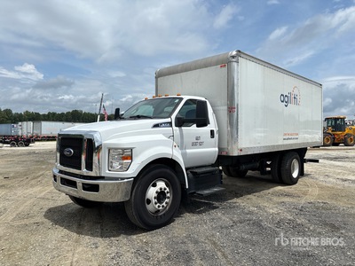 2022 Ford F-650 4x2 Camion fourgon