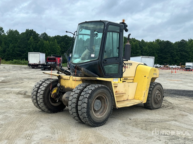 2014 Hyster H300HD 15600 lb Pneumatic Tire Forklift