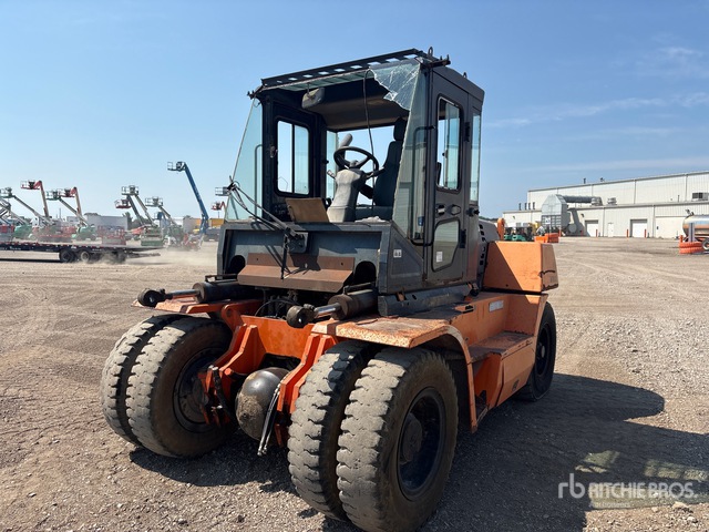 2011 Doosan D110 Pneumatic Tire Forklift
