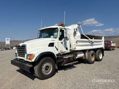 2005 Mack CV713 T/A Dump Truck