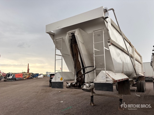 2002 Western 35 ft 8 in T/A Frameless Demolition End Dump Trailer
