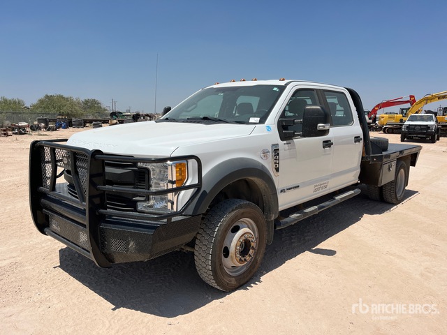 2017 Ford F-450 XL 4x4 Crew Cab Flatbed Truck