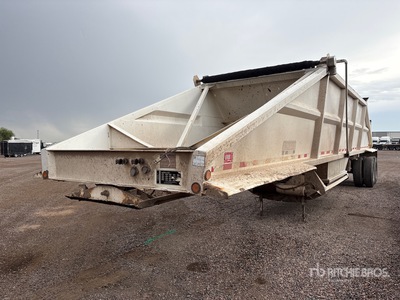 2006 Corn Belt 45 ft T/A Przyczepa z wywrotem brzusznym