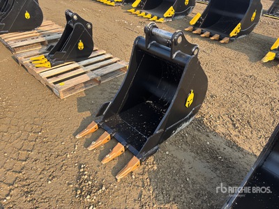 Dynamic Entities 24 in Digging Graafmachine Bak - Fits 40 mm Cat 303, 303.5, 304 Case, New Holland, Kobelco SK35 Deere/Hitachi 35D/G