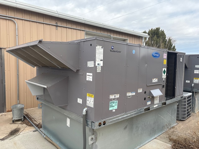 2022 Carrier Weather Maker 48HCFE17A2M5 15 ton Air Conditioner (Unused)