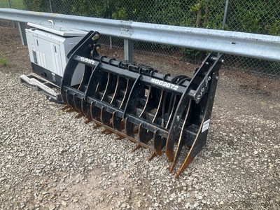 Land Pride SGC2072 72 in Skid Steer Grapple