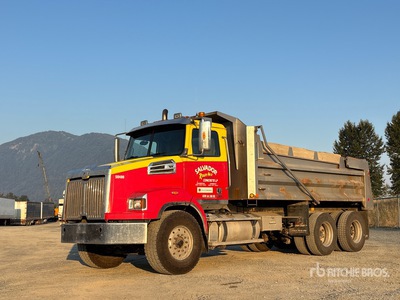 2016 Western Star 4700 6x4 T/A Dump Truck