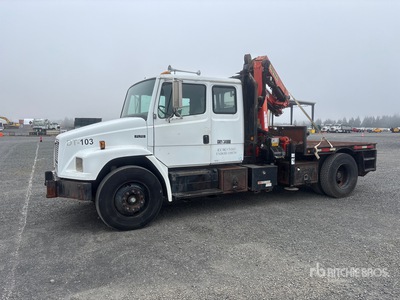 2001 Palfinger PK950 12750 lb Knuckle Boom on 1996 Freightliner F70 4x2 Kranwägen