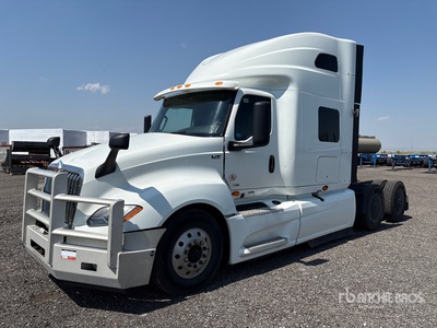2022 International LT625 6x4 T/A Sleeper Truck Tractor