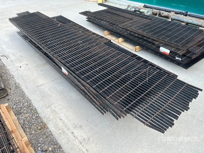 Quantity of Steel Walkway Grating Varios. Industrial