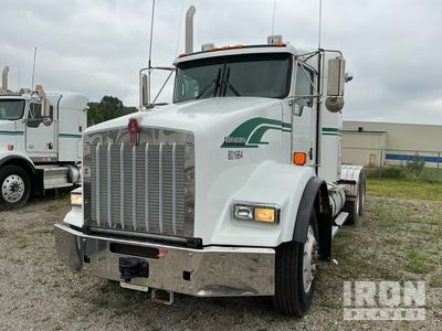 2015 Kenworth T800 6x4 3- Achs Sattelzugmaschine mit Schlafkabine