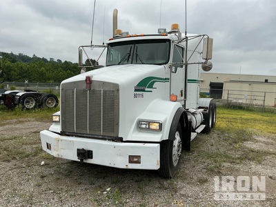 2013 Kenworth T800 6x4 T/A Sleeper Truck Tractor