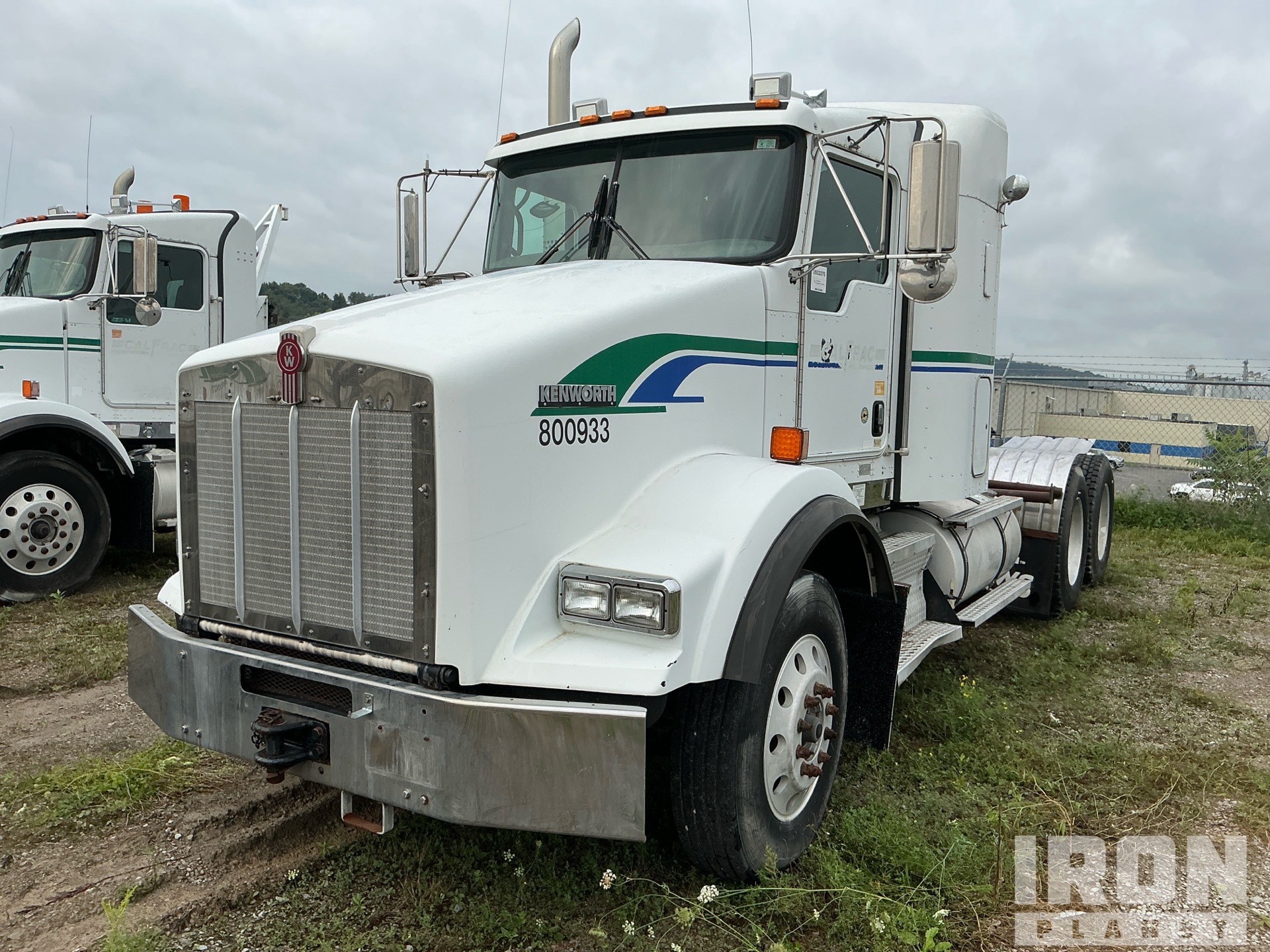 2012 Kenworth T800 6x4 T/A Sleeper Truck Tractor