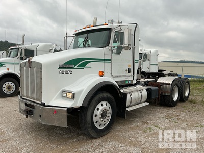 2012 Kenworth T800 6x4 Day Cab Truck Tractor
