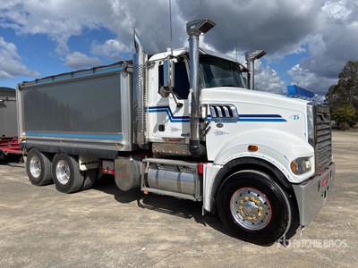 2019 Mack CMHR Trident 6x4 T/A Dump Truck