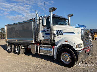 2019 Mack CMHR Trident 6x4 T/A Dump Truck