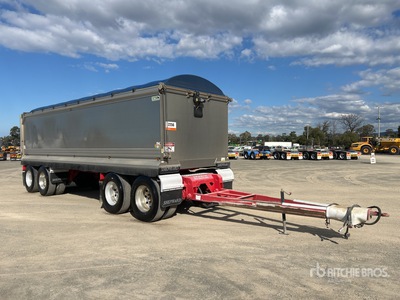 2020 Shephard 8 m Quad Dog End Dump Trailer
