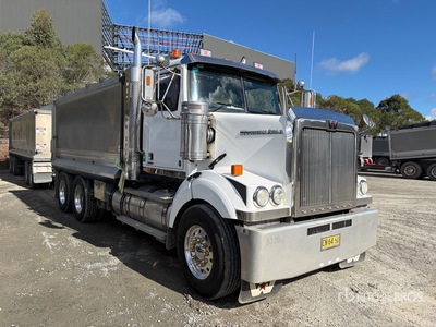 2017 Western Star 4800FS/2 6x4 T/A Dump Truck