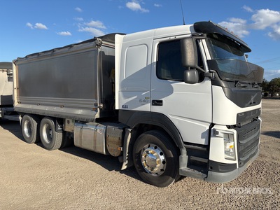 2019 Volvo FM540 6x4 T/A Dump Truck