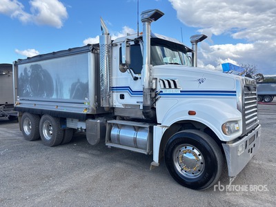 2019 Mack CMHR Trident 6x4 T/A Dump Truck
