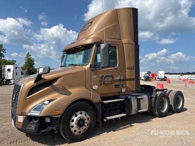 2022 Volvo VNL 6x4 T/A Day Cab Truck Tractor