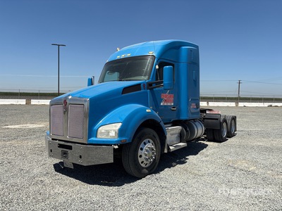 2017 Kenworth T880 6x4 T/A Sleeper Truck Tractor