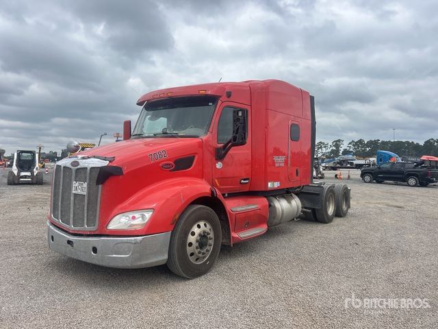 2017 Peterbilt 579 6x4 T/A Sleeper Truck Tractor