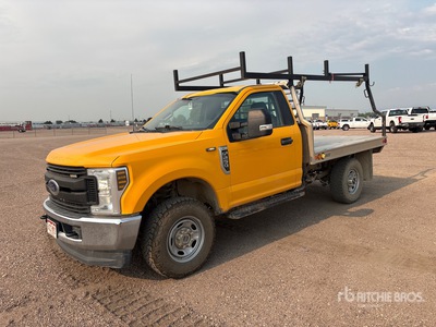 2019 Ford F-250 XL 4x4 平台トラック