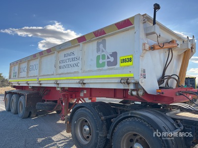 2022 AAA 8.6 m Tri/A Side Dump Trailer