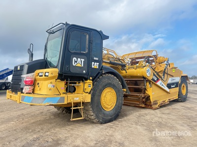 2019 Cat 623K Elevating Mototrailla