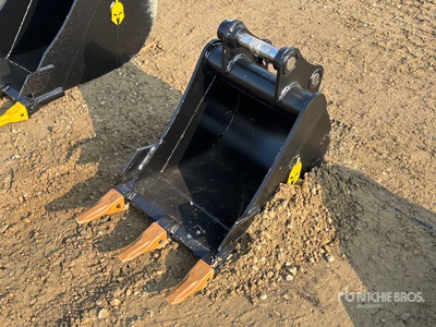 Dynamic Entities 18 in Digging Graafmachine Bak - Fits 40 mm Cat 303, 303.5, 304 Case, New Holland, Kobelco SK35 Deere/Hitachi 35D/G