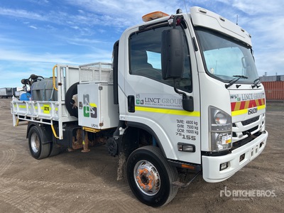 2017 Isuzu NPS 75-155 4x4 Service Truck