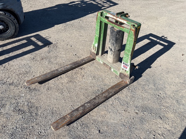 Landquip Loadfloater 1070 mm 3-Point Tractor Pallet Forks Landquip Loadfloater 1070 mm 3-Point Tractor Pallet Forks