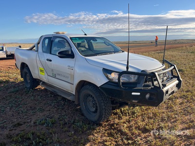 2020 Toyota Hilux 4x2 Extended Cab Pickup