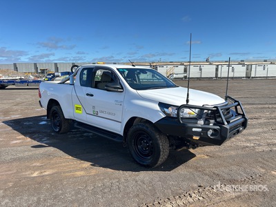 2020 Toyota HiLux 4x2 Extended Cab Pickup