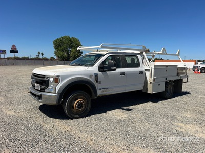 2020 Ford F-550 XL 4x4 Crew Cab 平台トラック