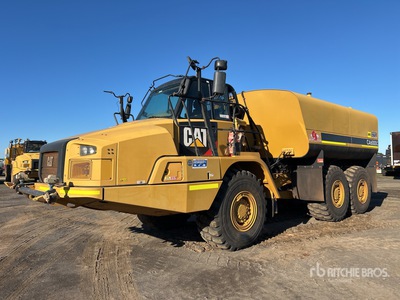 2017 Cat 730C2 22000 L Water Wagon