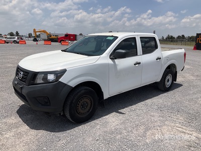 2018 Nissan NP300 4x2 Crew Cab Camioneta / Pick-up