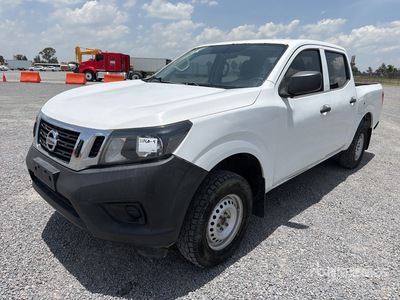 2018 Nissan NP300 4x2 Crew Cab Camioneta / Pick-up