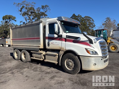 2022 Freightliner Cascadia 6x4 3-Achs Kipper-Lkw