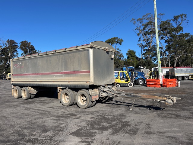 2022 Tip Trailers R Us 8.2 m Quad Dog Tipping Trailer 2022 Tip Trailers R Us 8.2 m Quad Dog Tipping Trailer