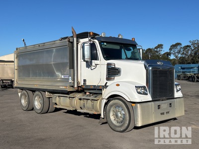2017 Freightliner Coronado 114 6x4 3-Achs Kipper-Lkw