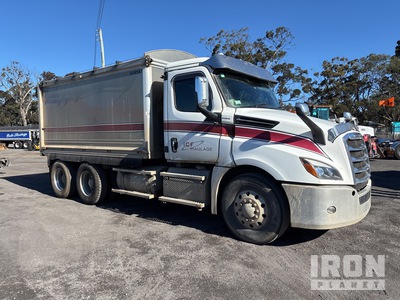 2021 Freightliner Cascadia 6x4 T / A-kiepwagen