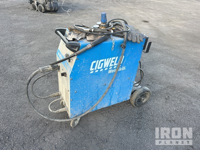 Cigweld Weldskill 250 50 A Mobile MIG Soudeuse