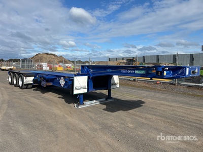 2022 Haulmark 12.3 m Tri/A Step Deck Containerchassis