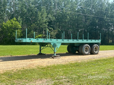 Fruehauf T/A 26 ft Flatbed Trailer