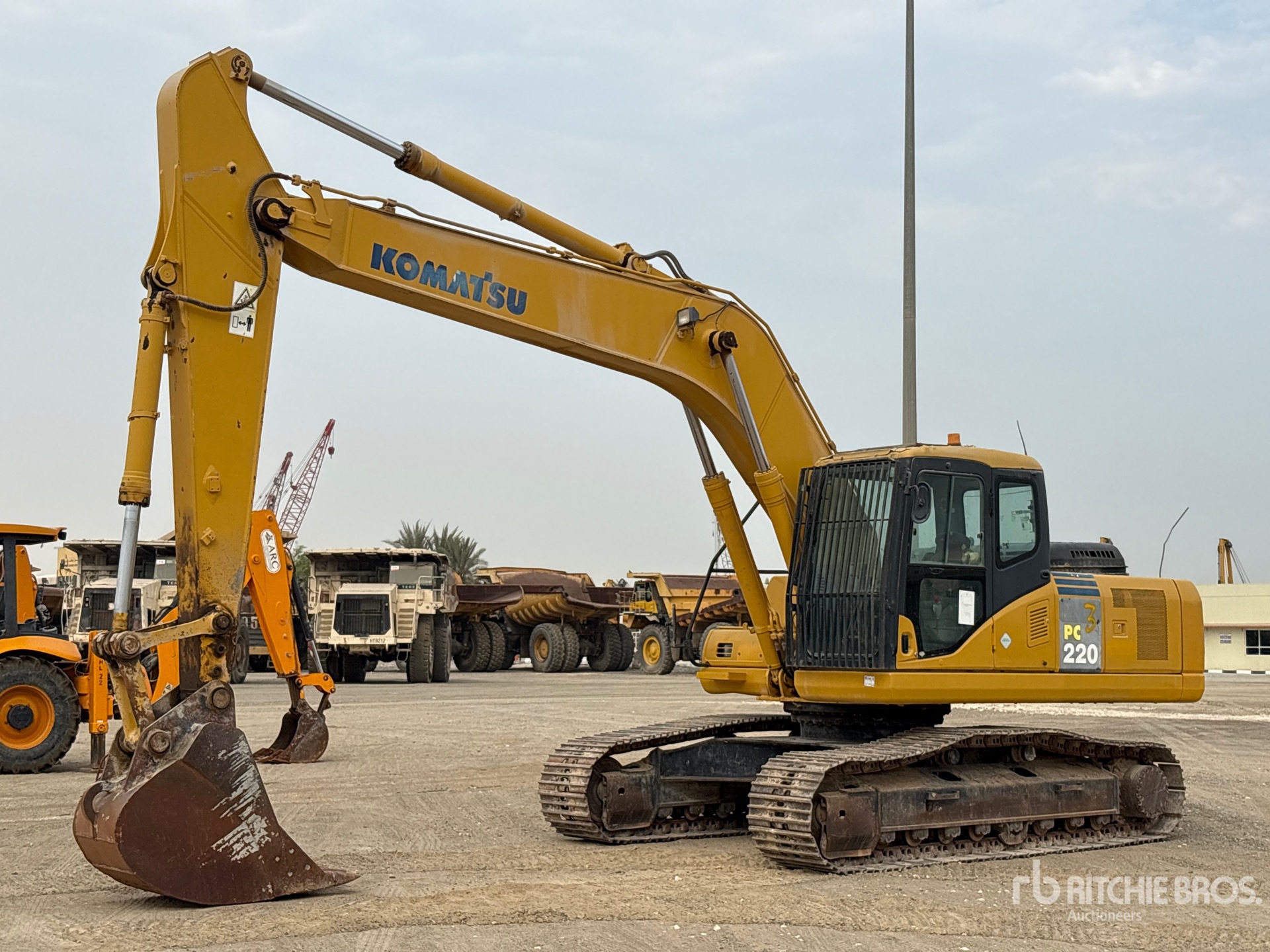 2012 Komatsu PC220-7 Tracked Excavator