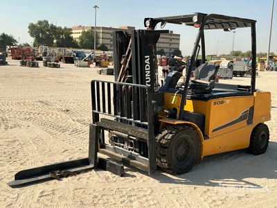 2019 Hyundai 50B-9 5 ton 電動フォークリフト (Inoperable)