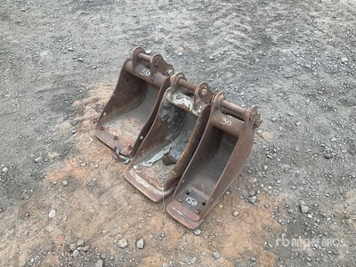 Quantity of (3) Digging 300mm, 220mm & 150mm Excavator Bucket