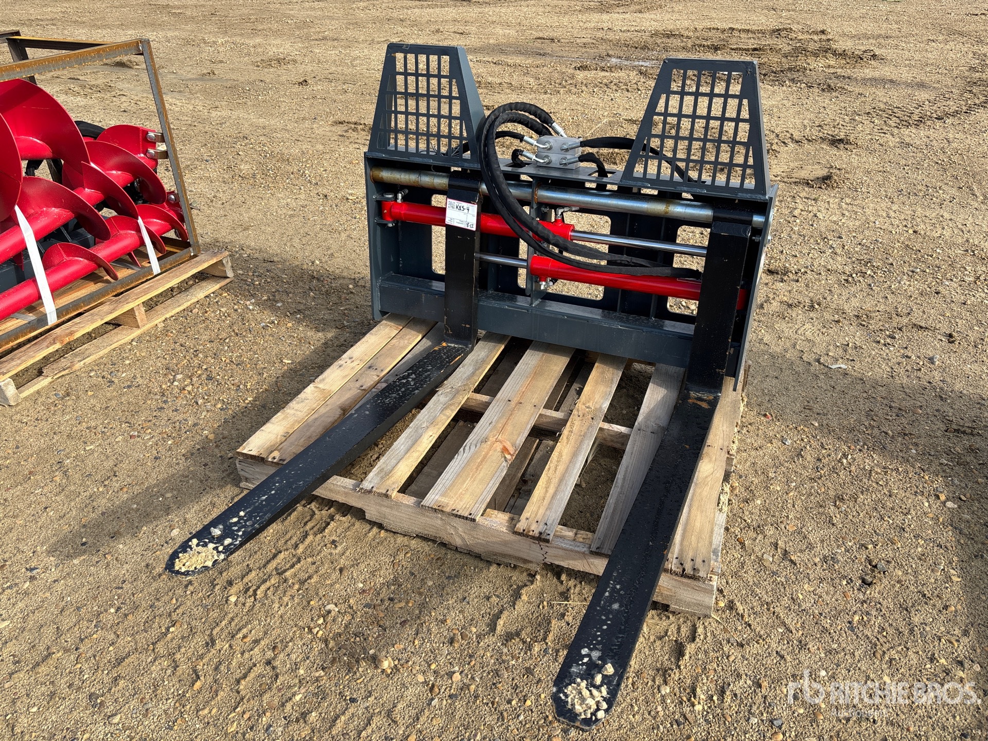 2026 Handy HF2T 48 in Skid Steer Forks (Unused)